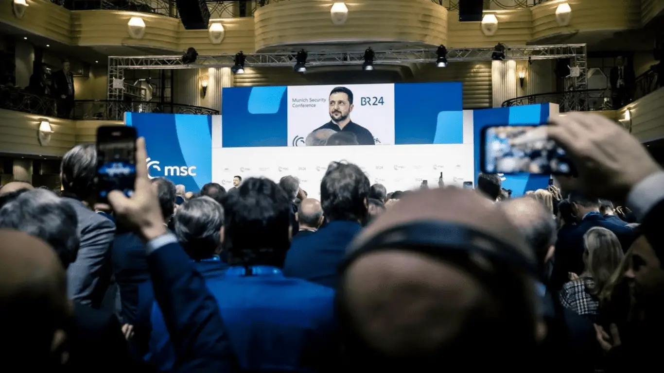 Europa se afasta dos EUA após crise em Munique 2026